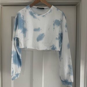 AKIRA Blue and White Tie-Dye Crop Top